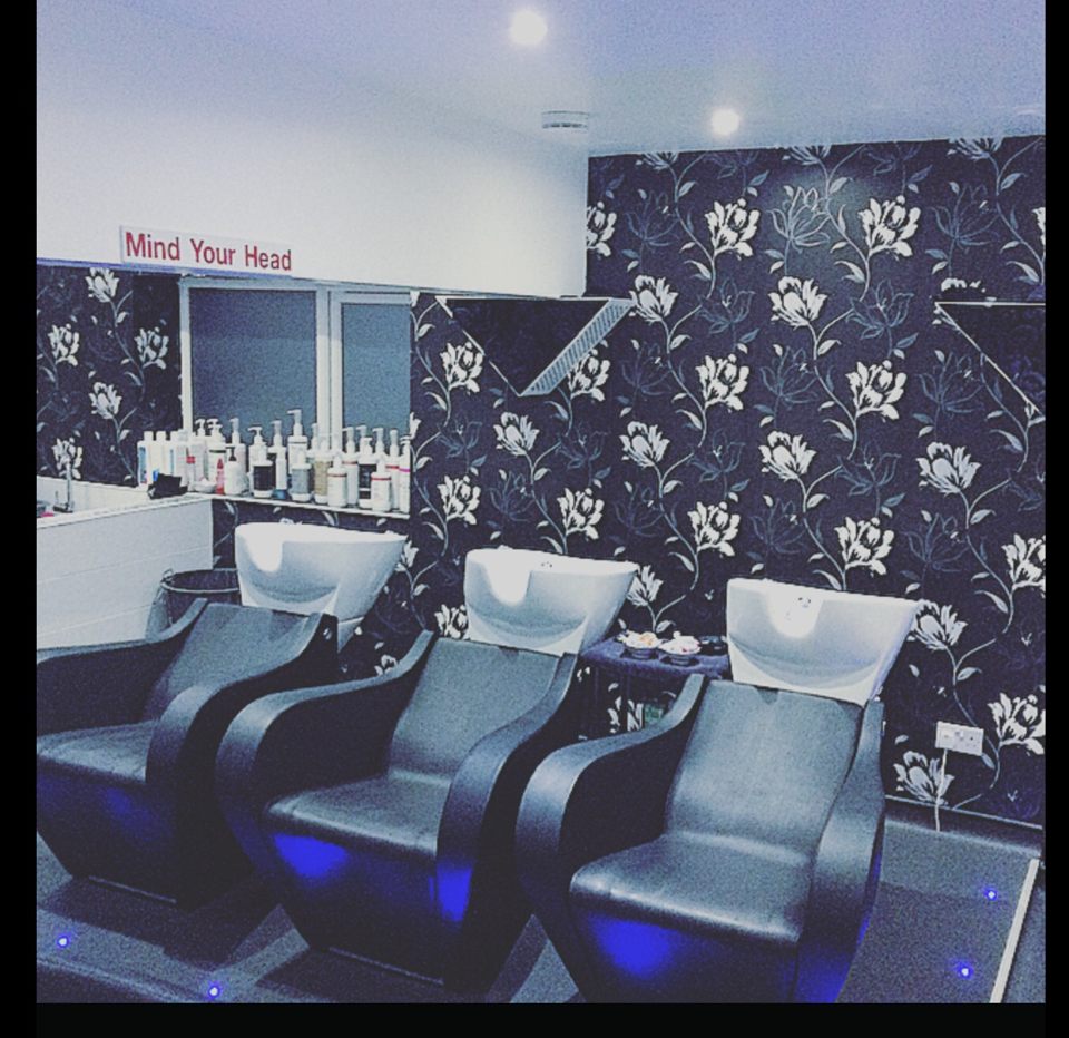 Gloucester Salon